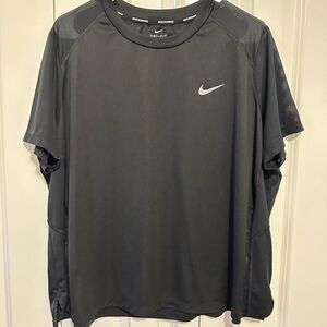 Nike Women's Black Dri-FIT Short Sleeve Tee